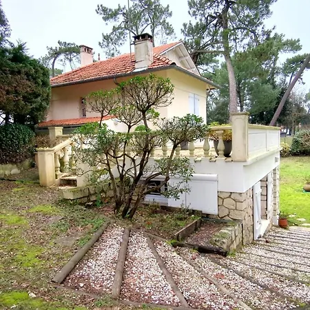 Les Ecureuils Du Parc A 400 M De La Plage Royan Exterior photo